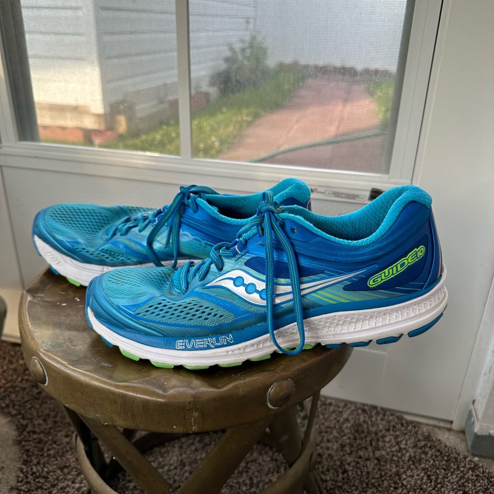 Saucony, Running Shoes & Gear, Guide 10. - Picture 5 of 5